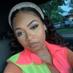 Meet your Posher, Robyne